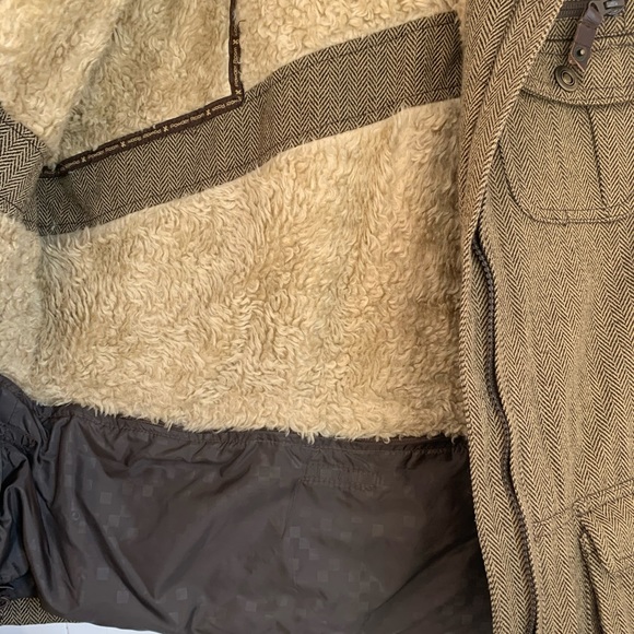 Powder room vest - Picture 10 of 10